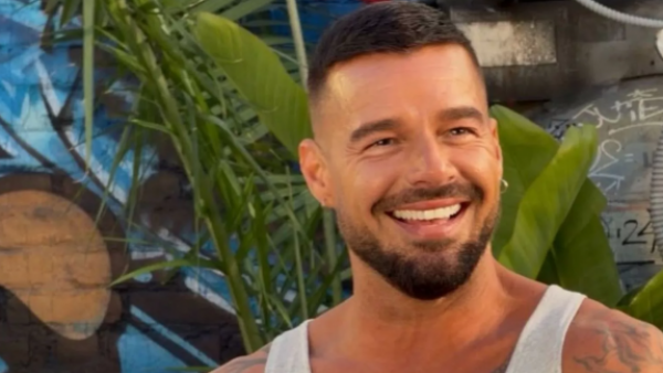 Lanzan gas lacrimógeno durante concierto de Ricky Martin
