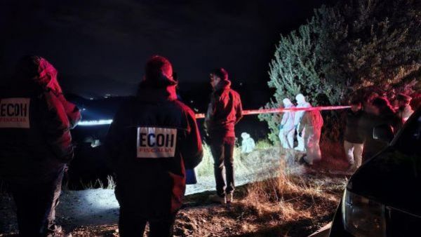 <p>Hallan cuerpo decapitado junto a una biblia en Cuesta Zapata: dos personas fueron detenidas</p>Hallan cuerpo decapitado junto a una biblia en Cuesta Zapata: dos personas fueron detenidas
