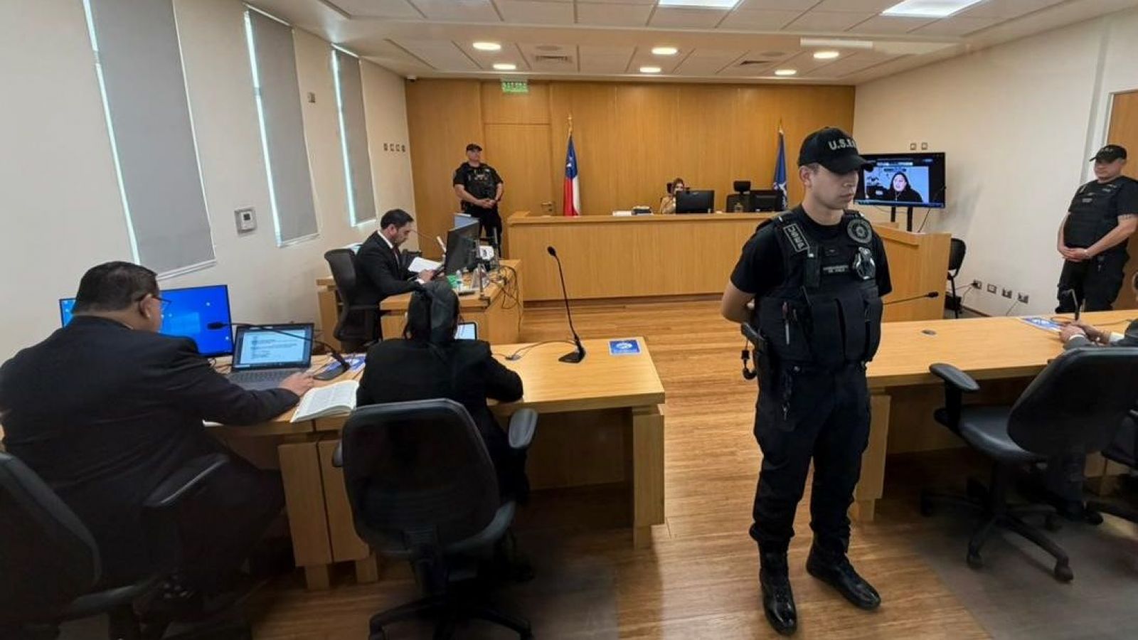 <p>Prisión preventiva para exfiscal regional de O’Higgins que intentó ingresar droga a cárcel</p>
