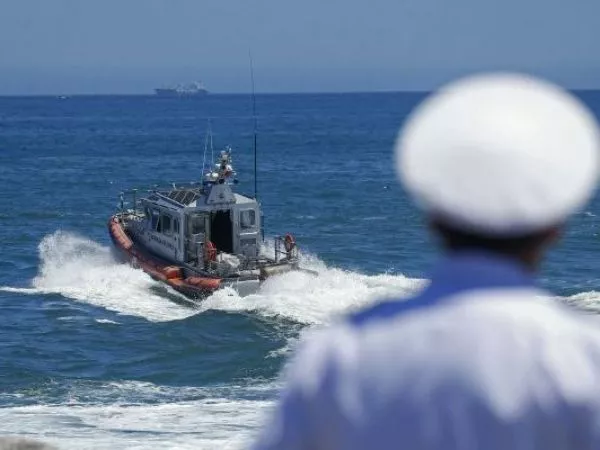 Tres personas desaparecidas tras volcamiento de lancha en Talcahuano