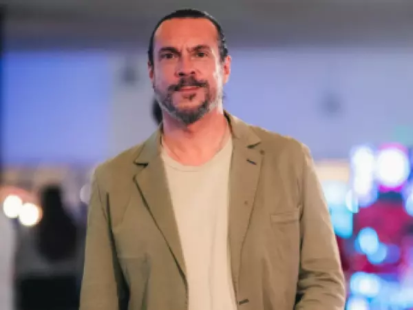 El nuevo romance de Mauricio Jürgensen: periodista confirmó relación con actriz 17 años menor