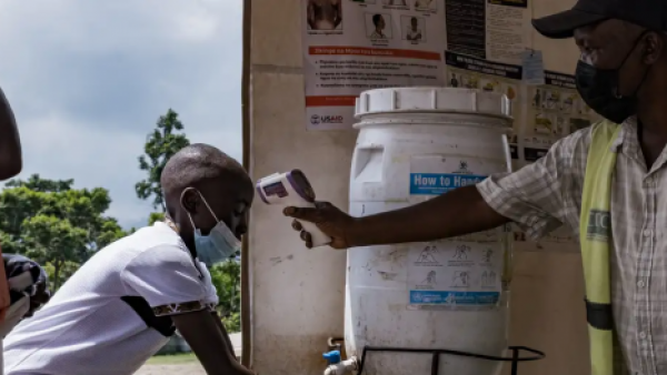 <p>Por brote de ébola: Uganda cierra frontera con República Democrática del Congo</p>Por brote de ébola: Uganda cierra frontera con República Democrática del Congo
