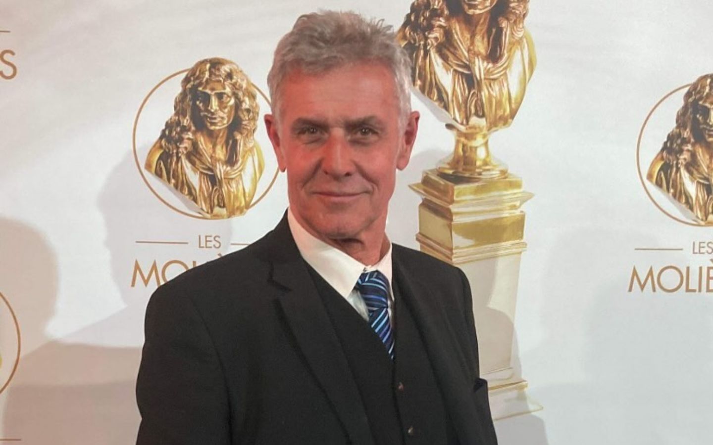Sufrió una "ELA fulminante": Muere el actor Pierre Deny de "Emily en París"

