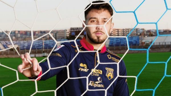 San Marcos de Arica lanza camiseta inspirada en el Asalto y Toma del Morro
