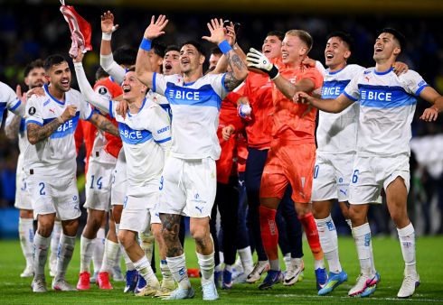 "Me verás volver": Así reaccionó la UC en redes sociales tras conocer su rival en Copa Libertadores
