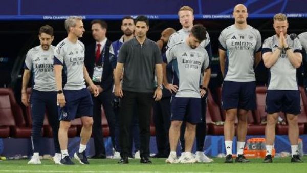 “Casa de los Trofeos": La cruel burla del Chelsea al Arsenal tras la derrota en final de la Champions League
