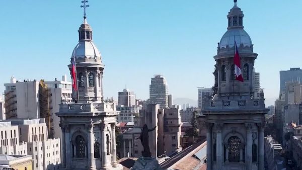 Las iglesias que cuentan la historia de Santiago
