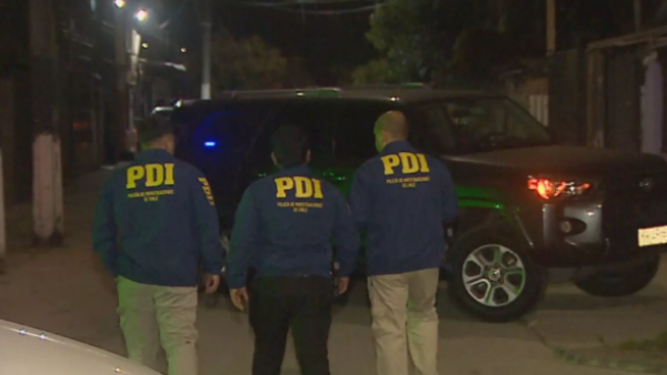 <p>Investigan homicidio en San Joaquín: víctima murió por impacto balístico en el cuello</p>Investigan homicidio en San Joaquín: víctima murió por impacto balístico en el cuello
