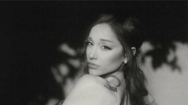 Ariana Grande sella su regreso a la música con “hate that i made you love me"
