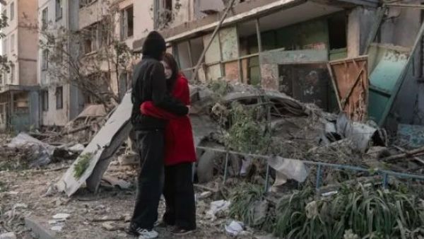Ataques rusos contra ciudades de Ucrania dejan al menos 13 fallecidos y más de 100 heridos
