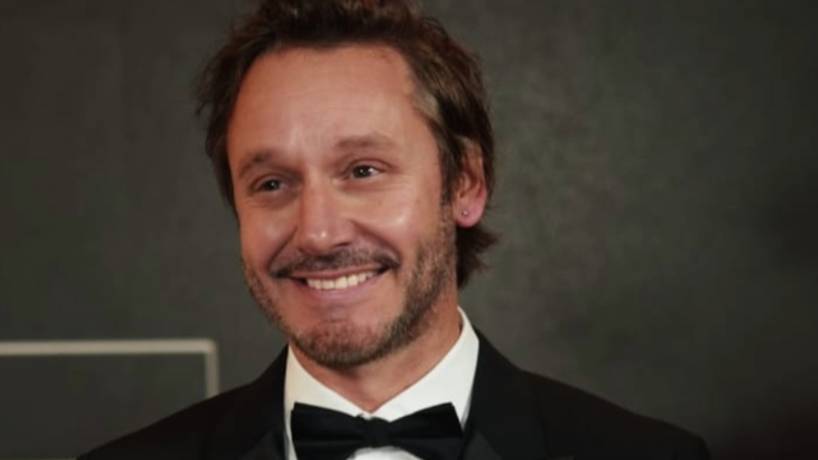 Benjamín Vicuña celebra esperado reencuentro con sus cinco hijos tras meses separados
