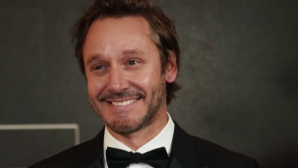Benjamín Vicuña celebra esperado reencuentro con sus cinco hijos tras meses separados
