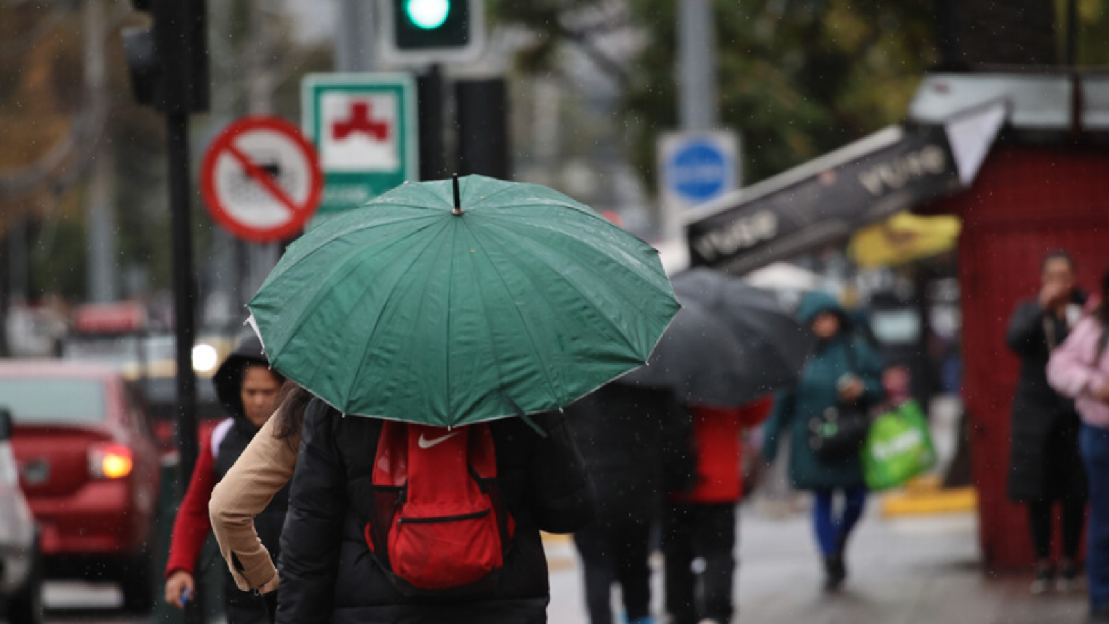 ¡A sacar el paraguas! El informe del tiempo que dejaría lluvias en la zona central
