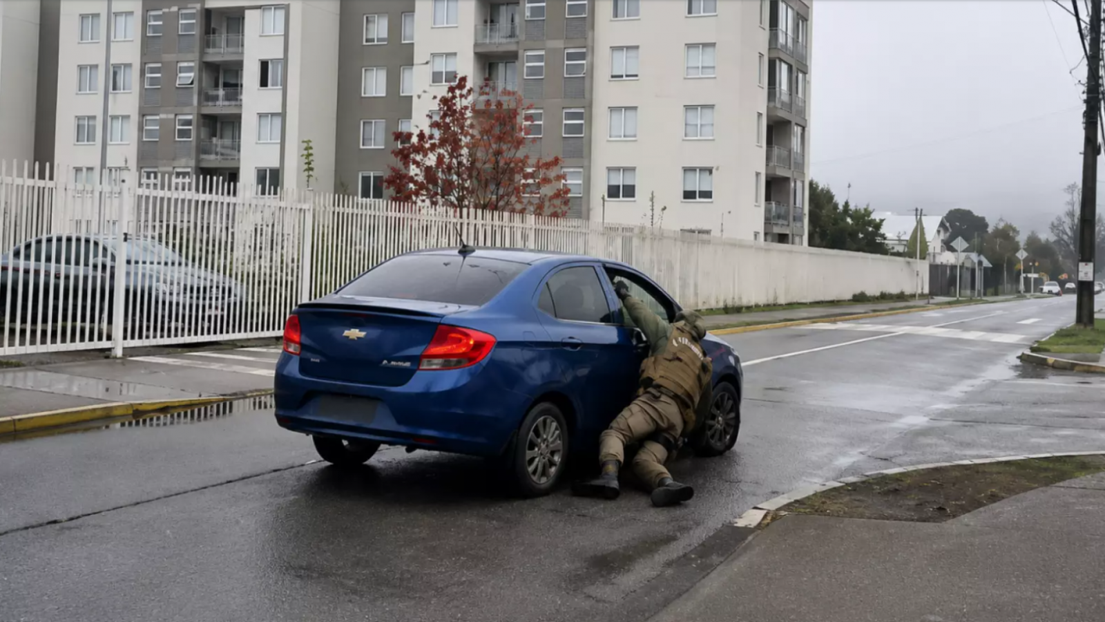 <p>Carabinero arrastrado por auto en Chiguayante relata dramático momento</p>
