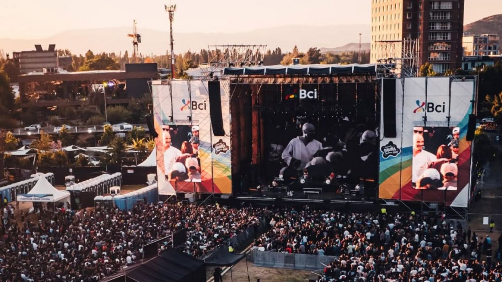 Fauna Primavera 2026: New Order y FKA Twigs se suman a The Strokes como cabezas de cartel
