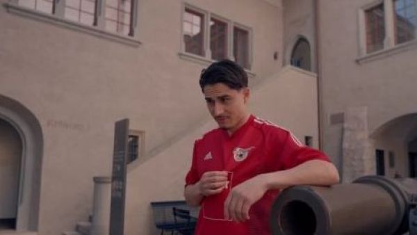La historia del "suizo" de la Roja contada por su madre
