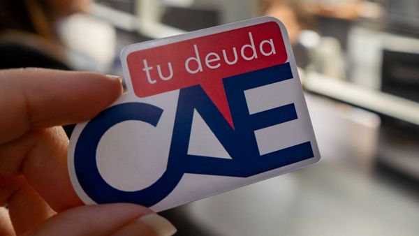 ¿Cómo puedo regularizar mi deuda del CAE?: Tesorería entrega nuevas modificaciones a la cobranza de pagos
