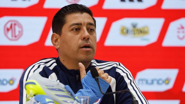 El candidato de Nicolás Córdova para el banco de La Roja: "Sería un honor"
