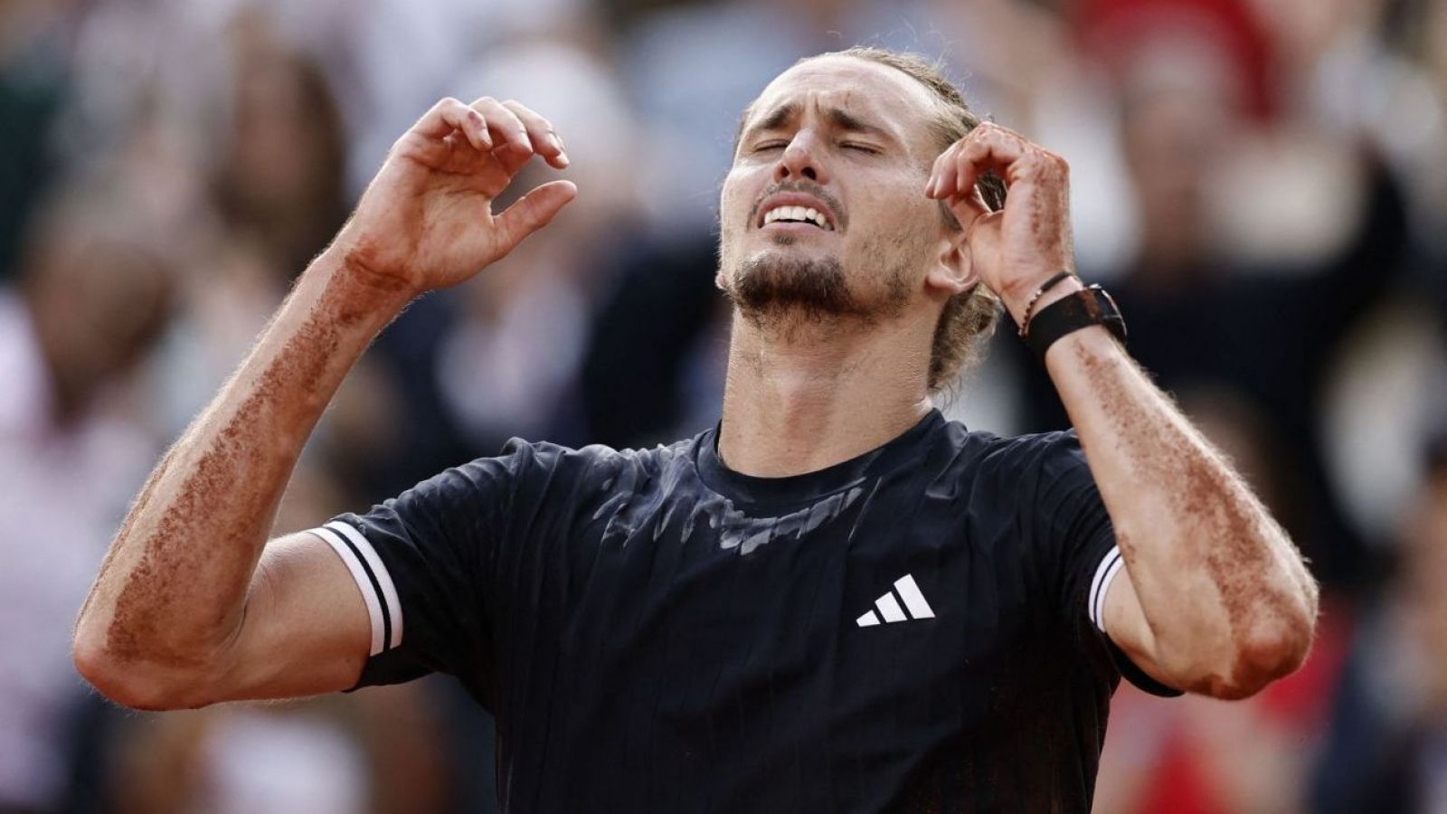 Alexander Zverev culmina su búsqueda del primer "Grand Slam" ganando Roland Garros
