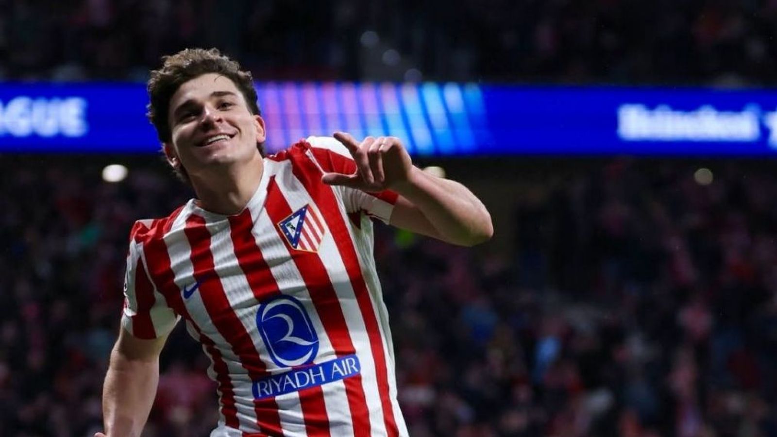 Real Madrid confirmó histórica oferta por Julián Álvarez y la respuesta del Atlético Madrid
