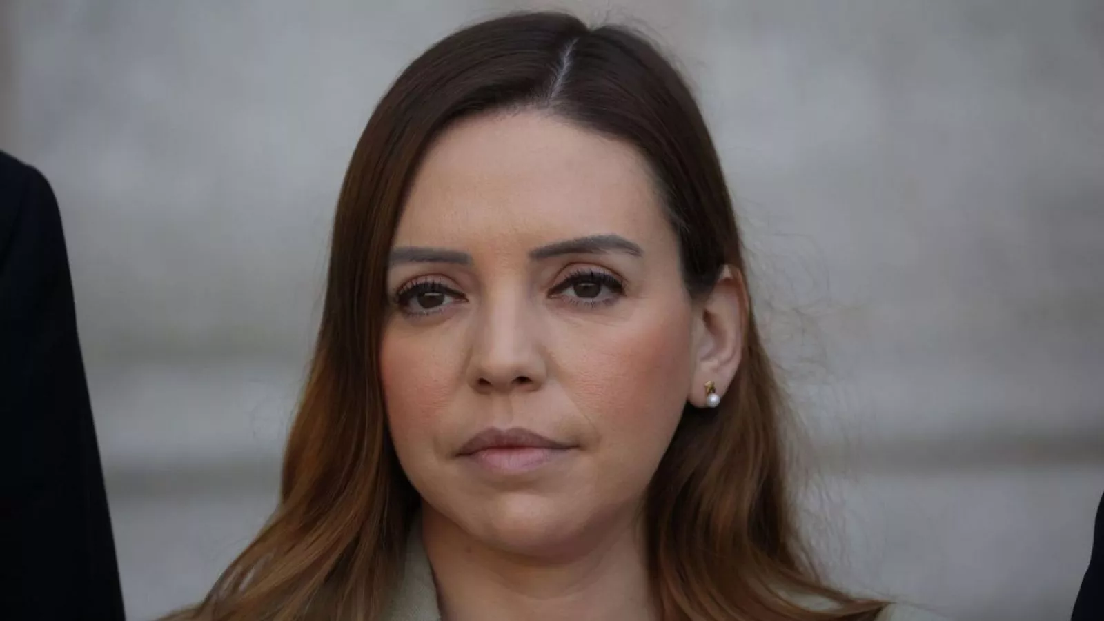 Qué se sabe del hallazgo de videos íntimos de Camila Flores en vivienda de su exesposo