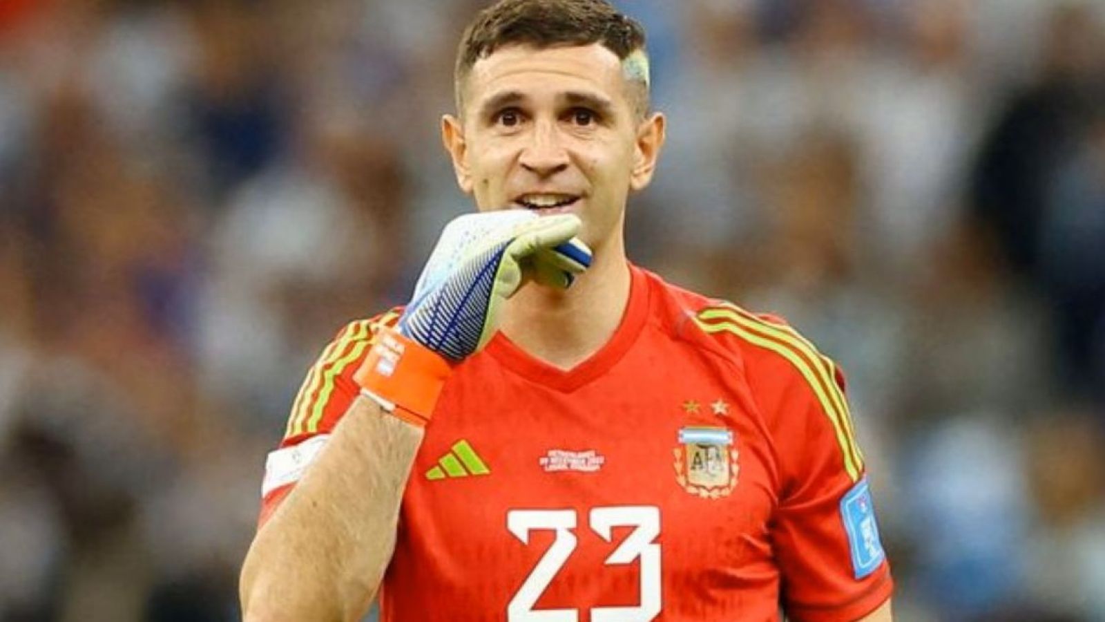 "Muy cerca del acuerdo total": Emiliano Martínez encuentra nuevo club antes del inicio del Mundial
