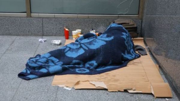 <p>Frío bajo cero: activan Código Azul en Santiago para proteger a personas en situación de calle</p>Frío bajo cero: activan Código Azul en Santiago para proteger a personas en situación de calle
