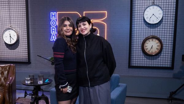 Del podcast al teatro: Darinka y Pau cuentan cómo conquistaron la comedia
