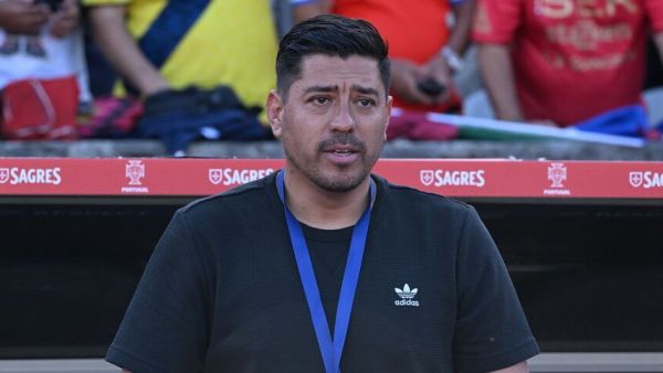 Ex seleccionado no quiere a Pellegrini en la Roja y pide la continuidad de Córdova: "Hay que abrazarlo más fuerte"

