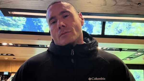 Francisco Saavedra reveló la razón de su radical cambio de imagen: Estuvo 12 horas en pabellón
