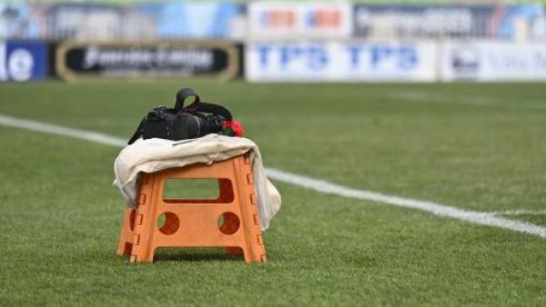 "Una persona que fue parte fundamental de nuestra historia": La pérdida que enluta al fútbol chileno
