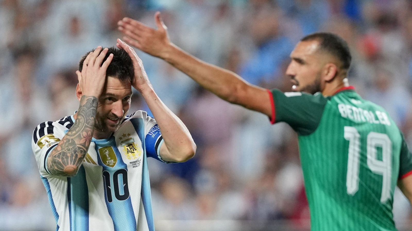 Ex árbitro analiza la falta de Lionel Messi y da su veredicto si debió ser roja: "Habrá polémica"
