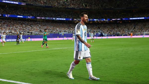 "Tiene un problema grave": En Argentina destapan el motivo por el que lloró Lionel Messi
