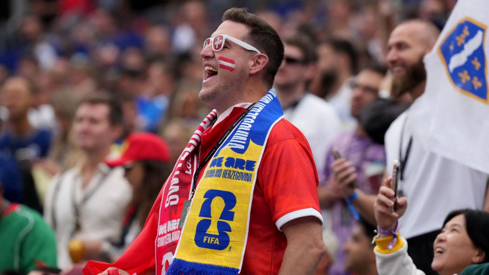 The Yard: el Fan Fest del Mundial que llegará al MUT con pantalla gigante y figuras del fútbol chileno
