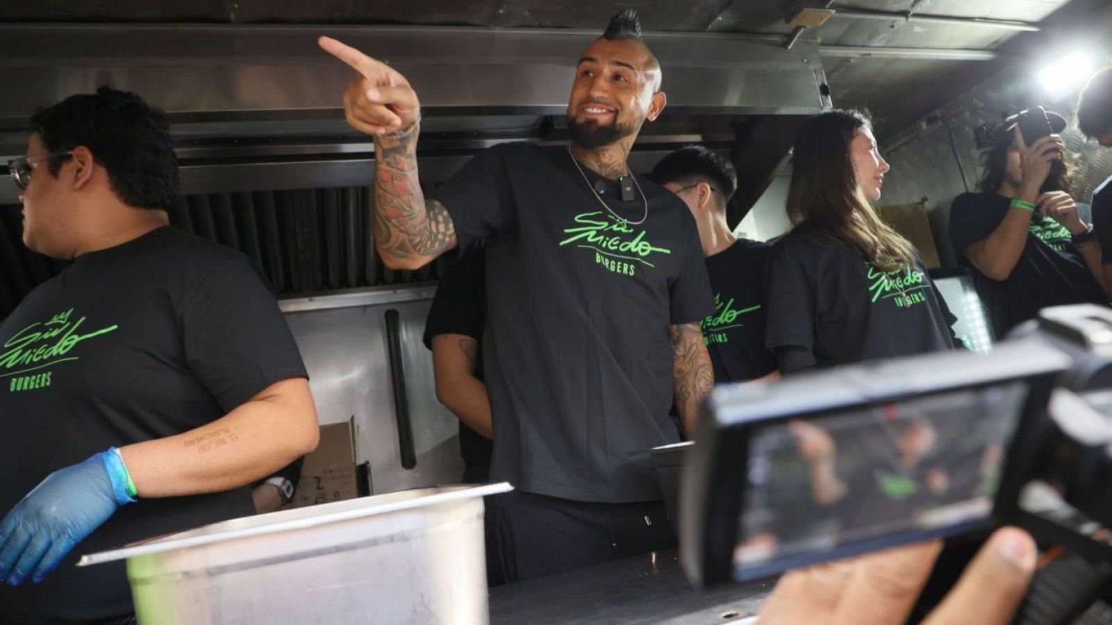 "Mis hijos son los más felices": el nuevo emprendimiento de Arturo Vidal
