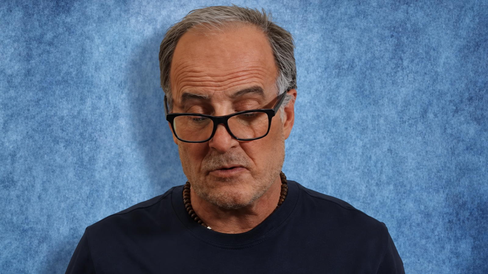 "Usted trabaja menos que el suplente de Messi": Kramer sorprende con imitación a Marcelo Bielsa
