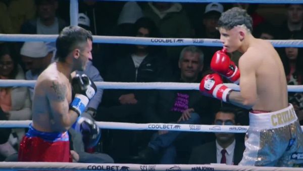 Revive el triunfo de Carlos "The Prince" Cruzat en Santiago Fight Night
