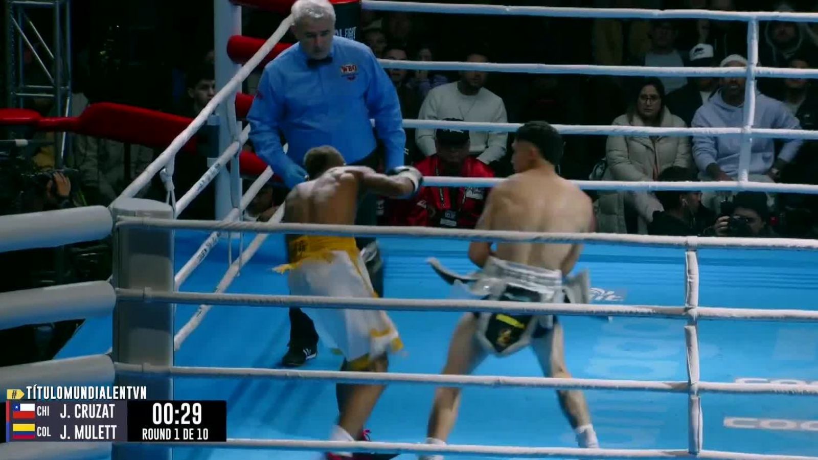 ¡Estremecedor! Junior Cruzat logró un KO de clase mundial
