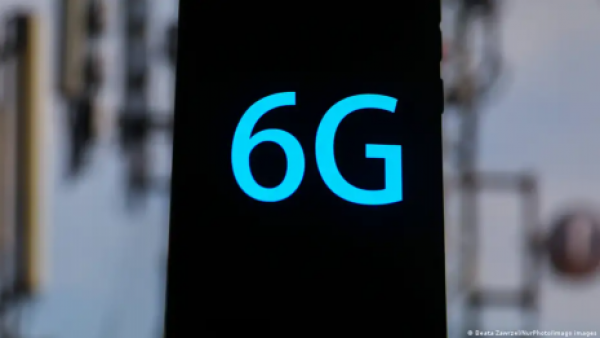 <p>Antenas 6G podrán "vernos": qué hacer para que no nos espíen</p>Antenas 6G podrán "vernos": qué hacer para que no nos espíen
