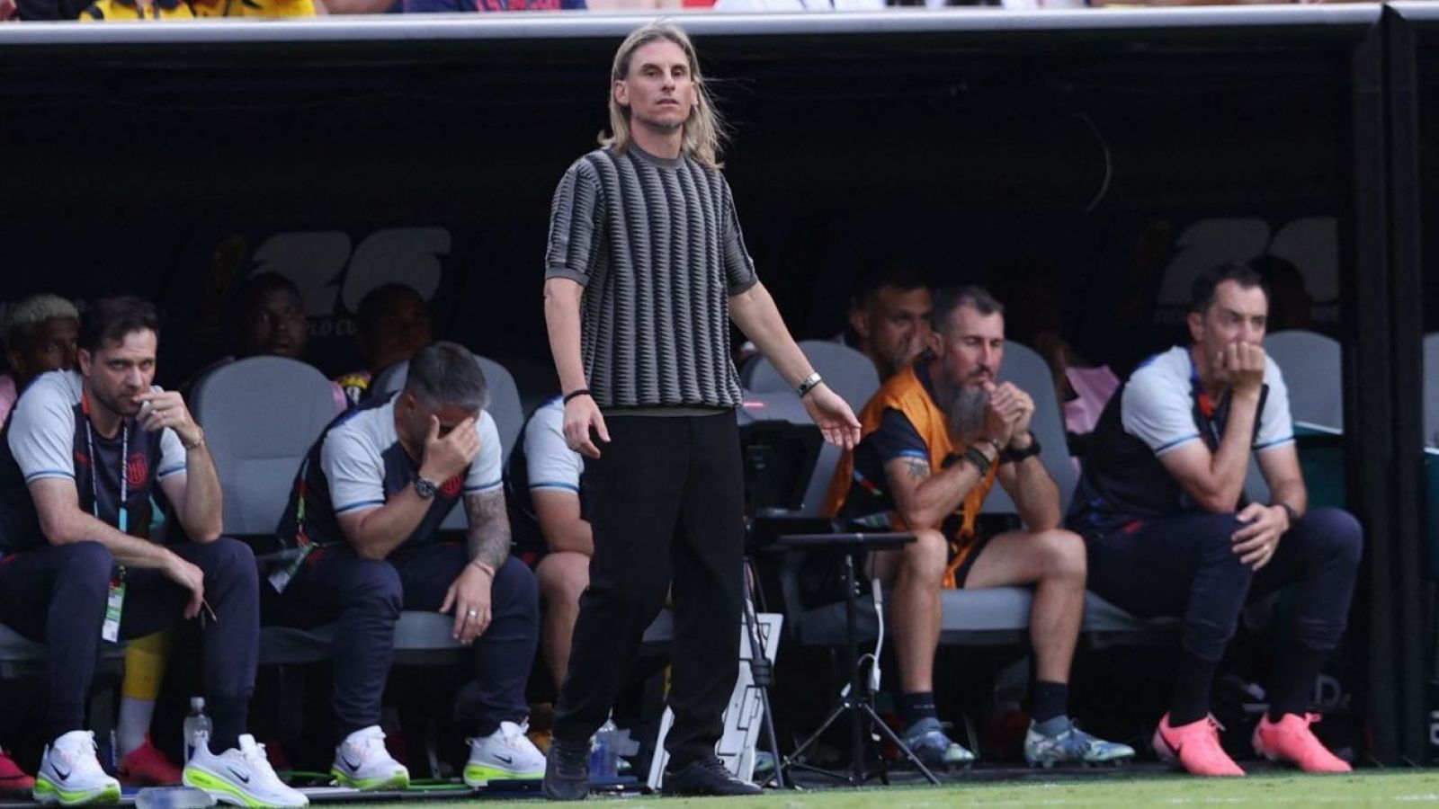 Captan reacción de la familia de Sebastián Beccacece tras amargo empate de Ecuador
