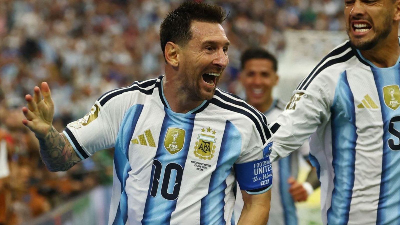 "Actuación colosal": Prensa trasandina se "derrite" en elogios para Lionel Messi tras victoria y clasificación de Argentina
