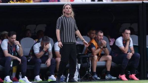 Captan reacción de la familia de Sebastián Beccacece tras amargo empate de Ecuador
