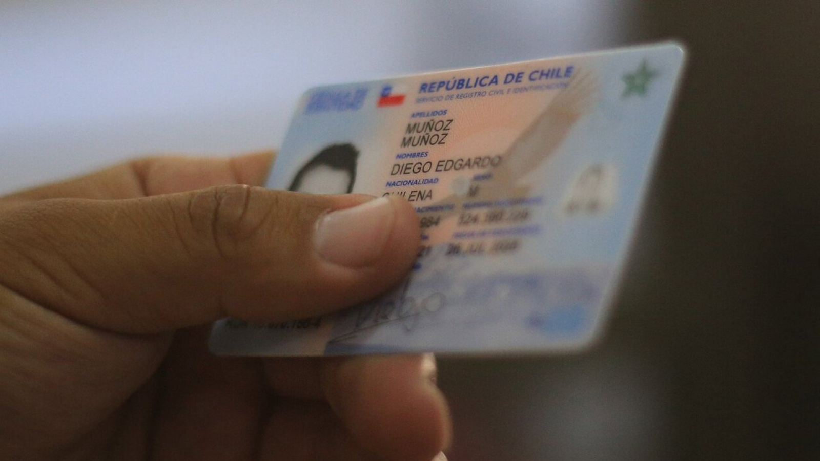 <p>¿Se puede modificar la firma de la cédula? El trámite al renovarla en el Registro Civil</p>
