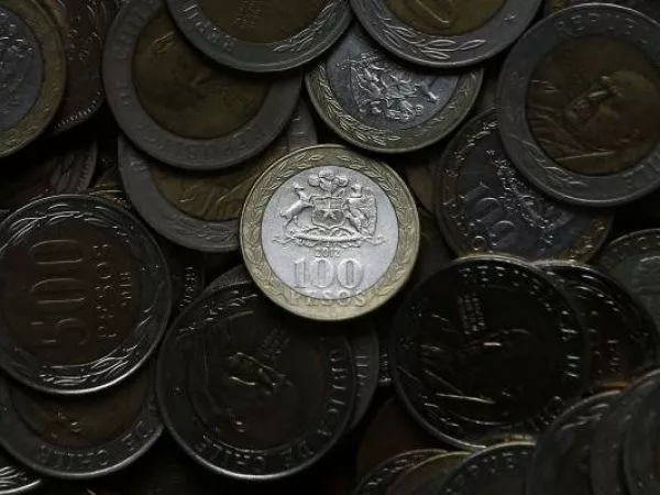 Moneda de $100 podría alcanzar los $600 mil: el detalle que debes revisar