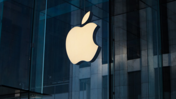 Apple informa el alza de precios en sus productos por falta de chips
