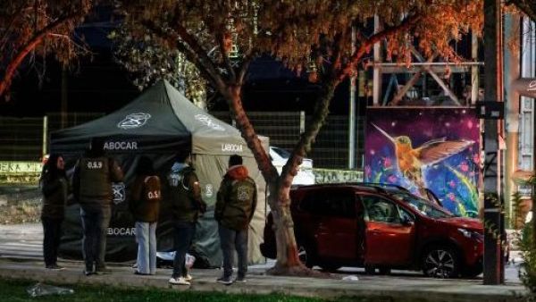 <p>Envían a prisión preventiva a los dos detenidos restantes por asesinato de niño en San Bernardo</p>Envían a prisión preventiva a los dos detenidos restantes por asesinato de niño en San Bernardo
