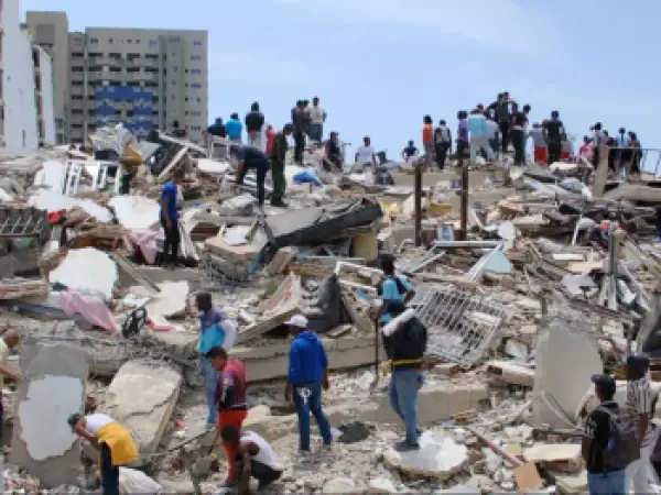 Sube a 235 la cifra de muertos por terremotos en Venezuela