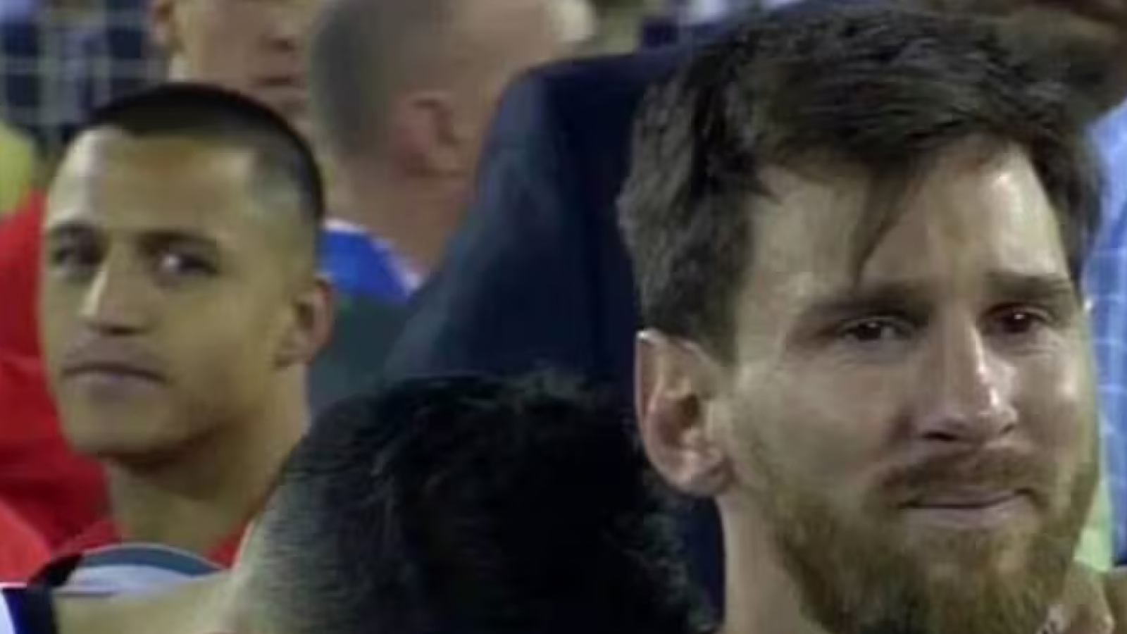 En el museo de internet: A 10 años del clásico e histórico meme de Alexis Sánchez con Messi
