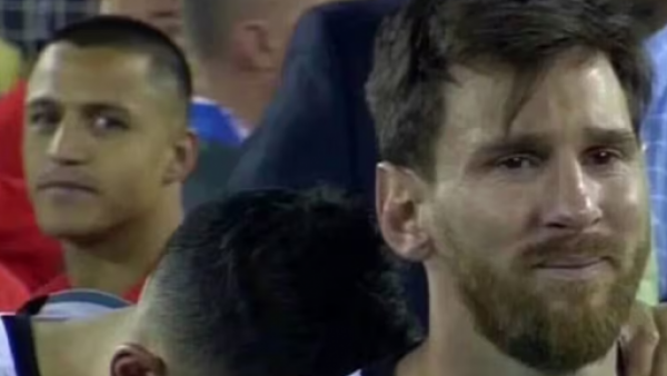 En el museo de internet: A 10 años del clásico e histórico meme de Alexis Sánchez con Messi
