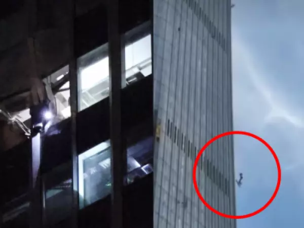 Pekín investiga accidente de avioneta contra edificio que dejó un muerto y 13 heridos